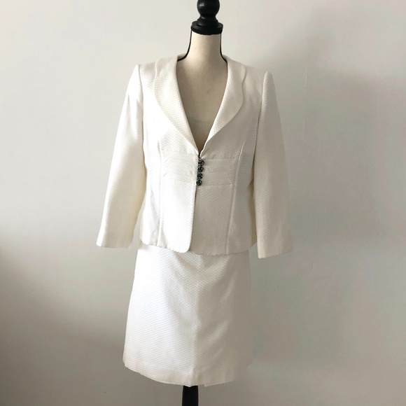 white blazer skirt set